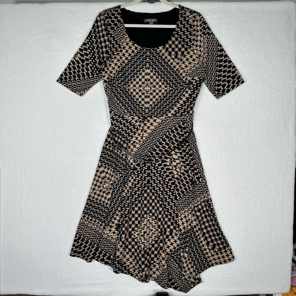 Roz & Ali Houndstooth Fit & Flare Belted Dress Size 14 Career Office Mod Stretch